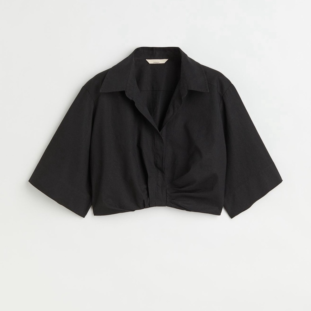 H&M Resort Collar Cropped Top